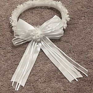Elegant White Floral Headband with Bow